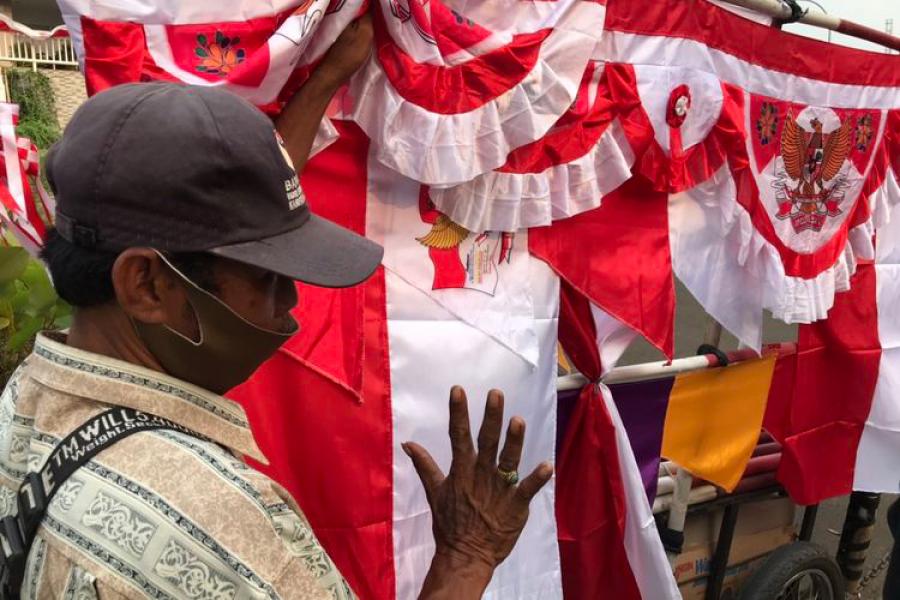 Pendemi, Omset Penjual Bendera dan Umbul-Umbul Terjun Bebas