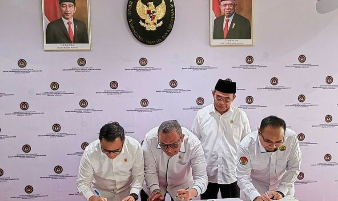 Humaniora Sepekan, Penetapan Libur 2025 Hingga Persiapan Pelantikan