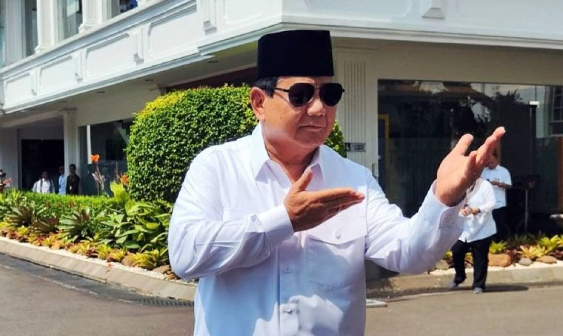 Kemarin, Prabowo Berpose Silat Dengan Bobby Pendukung PKS Di Sumatera Utara.