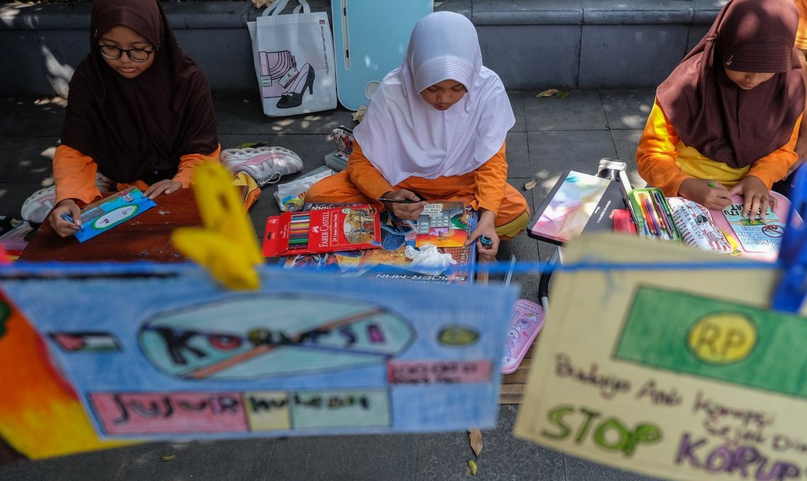 Membangun Peradaban Antikorupsi Di Sekolah.